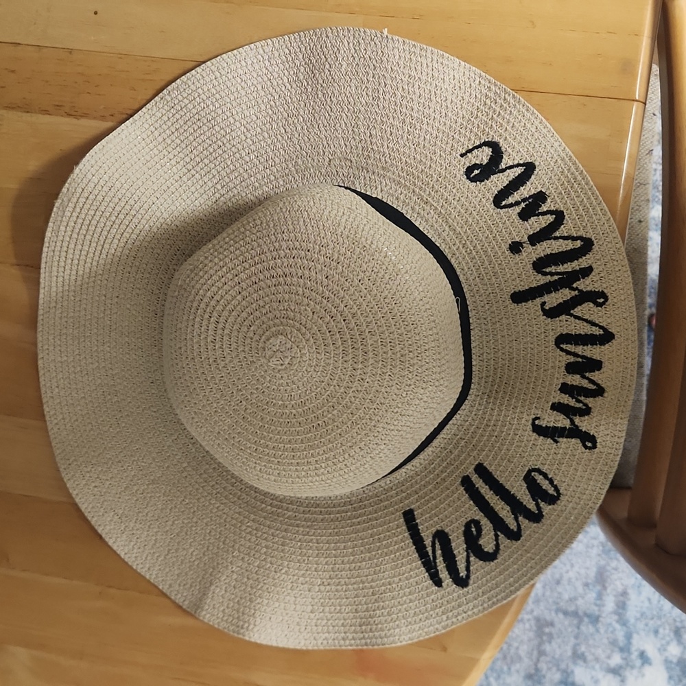 Beach Hat "Hello Sunshine"